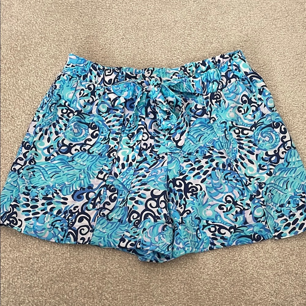 Size 0 Lilly Pulitzer Blue Patterned Women's Shorts
